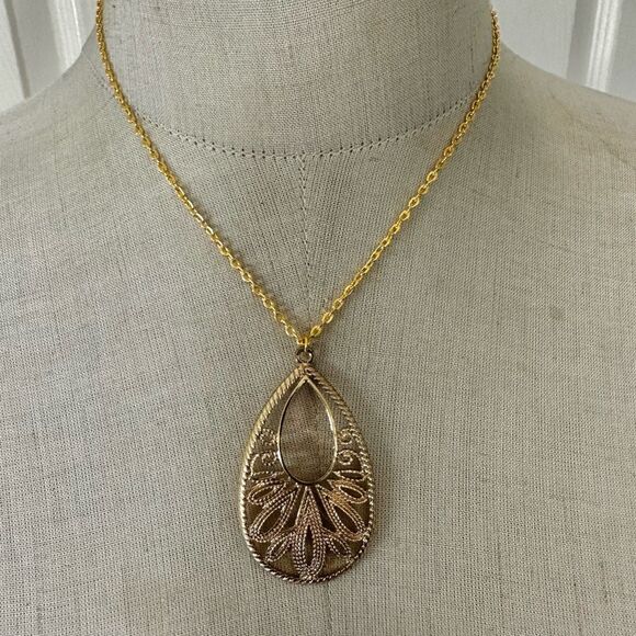 Gold Tone Teardrop Filigree Pendant Necklace - Picture 2 of 7